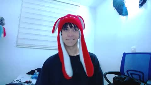 lucky_strickee online show from October 14, 2025, 4:46 am