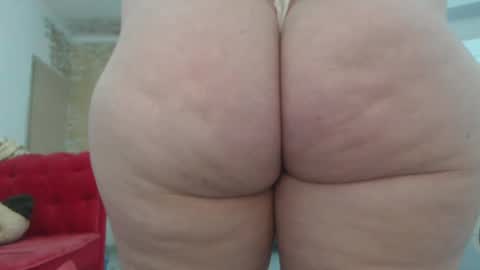 Snapshot of luckyanabella chatting on March 9, 2025, 6:50 am Ana online show from March 9, 2025, 6:50 am