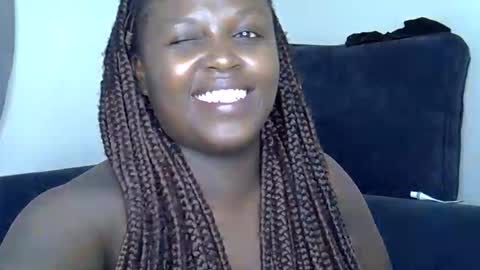 Snapshot of luckyawesome chatting on May 9, 2026, 11:54 pm Crisiah online show from May 9, 2026, 11:54 pm