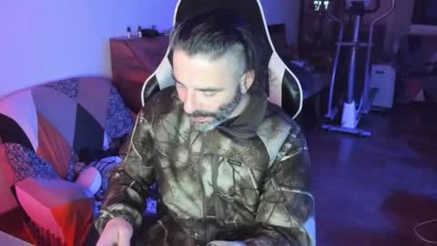 Snapshot of luckydrakex chatting on February 10, 2026, 12:59 am Lucky online show from February 10, 2026, 12:59 am