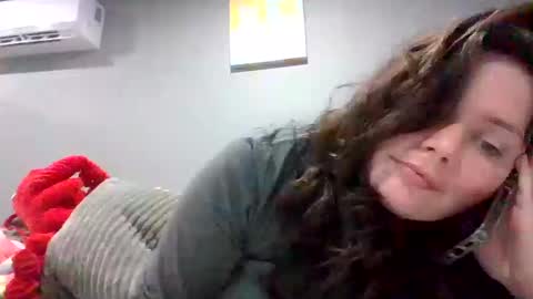 Snapshot of luckygirl96 chatting on October 14, 2025, 12:00 am luckygirl96 online show from October 14, 2025, 12:00 am