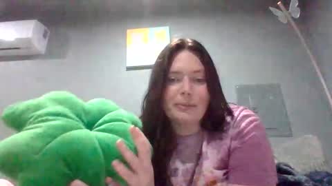 Snapshot of luckygirl96 chatting on October 23, 2025, 12:32 am luckygirl96 online show from October 23, 2025, 12:32 am