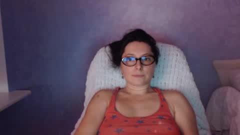 luckylinda23 online show from July 8, 2026, 9:19 pm
