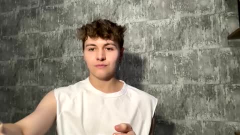 Snapshot of luckymenchik chatting on October 27, 2025, 10:03 pm Ricky online show from October 27, 2025, 10:03 pm