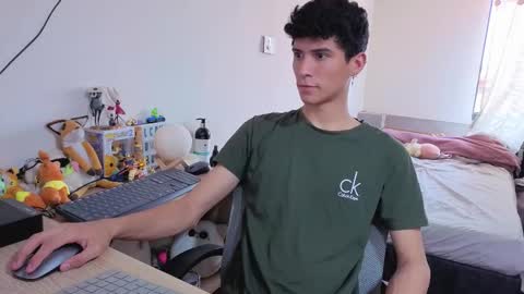 Lu Independent Model online show from February 27, 2026, 8:31 pm