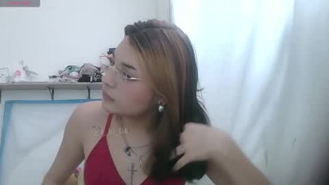 Snapshot of lucrecia21_ chatting on January 18, 2025, 4:31 pm Lucrecia... new accout...OFS LU 21 online show from January 18, 2025, 4:31 pm