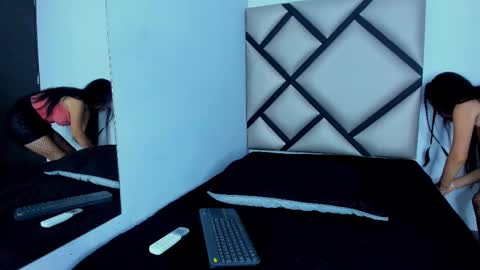   online show from September 10, 2025, 4:56 am