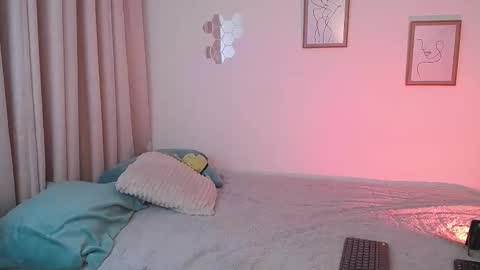 Lucia online show from November 23, 2025, 1:16 am