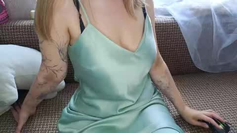 Lucy online show from May 30, 2026, 3:47 am