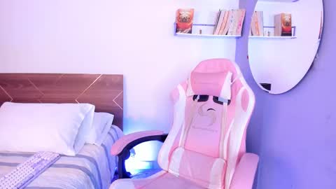 Snapshot of lucy_ferreiraa chatting on February 10, 2025, 3:03 am Your Lucy online show from February 10, 2025, 3:03 am