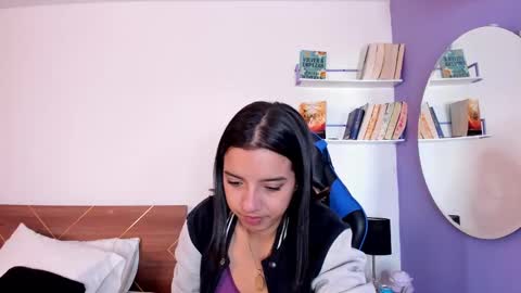 Snapshot of lucy_ferreiraa chatting on March 9, 2025, 4:27 am Your Lucy online show from March 9, 2025, 4:27 am