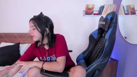 Snapshot of lucy_ferreiraa chatting on March 10, 2025, 6:59 am Your Lucy online show from March 10, 2025, 6:59 am