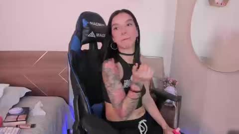 Snapshot of lucy_ferreiraa chatting on September 13, 2025, 4:12 am Your Lucy online show from September 13, 2025, 4:12 am