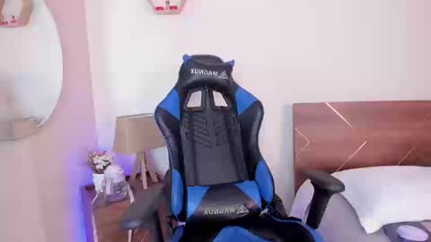 Snapshot of lucy_ferreiraa chatting on September 23, 2025, 12:13 am Your Lucy online show from September 23, 2025, 12:13 am