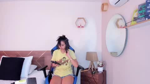 Snapshot of lucy_ferreiraa chatting on September 29, 2025, 4:50 am Your Lucy online show from September 29, 2025, 4:50 am