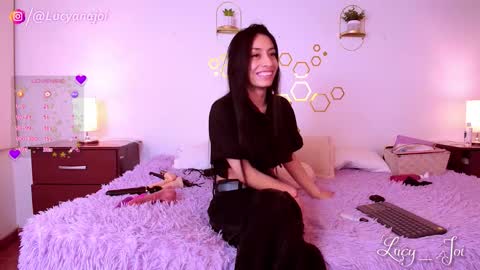 Snapshot of lucy_joi chatting on October 14, 2025, 2:56 am Luciana online show from October 14, 2025, 2:56 am