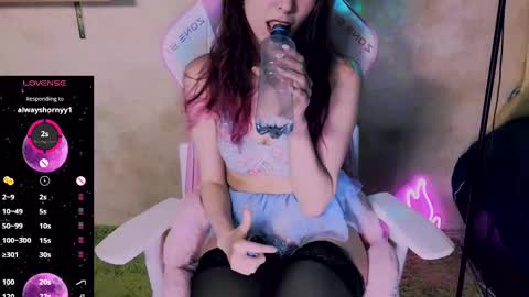 Snapshot of lucy_millss chatting on February 10, 2025, 2:16 pm LUCY online show from February 10, 2025, 2:16 pm