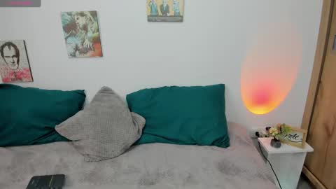 Snapshot of lucy_monroe_ chatting on January 17, 2025, 7:05 pm Lucy online show from January 17, 2025, 7:05 pm