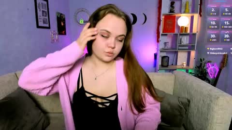 lucy online show from April 5, 2026, 10:51 pm