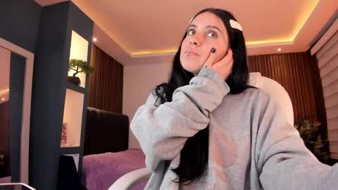 Snapshot of lucy_smith7 chatting on December 20, 2024, 8:17 am Sofia online show from December 20, 2024, 8:17 am