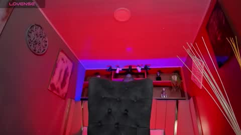 Lucy  online show from November 16, 2025, 11:16 am