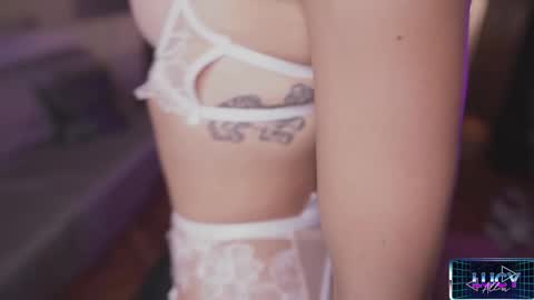 Snapshot of lucyallenx chatting on December 11, 2024, 11:54 pm Lucy Alien online show from December 11, 2024, 11:54 pm