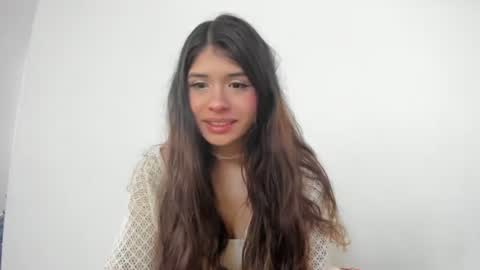 lucyportman online show from May 20, 2026, 11:27 am