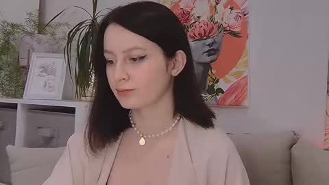 Lucy online show from February 22, 2025, 2:52 pm
