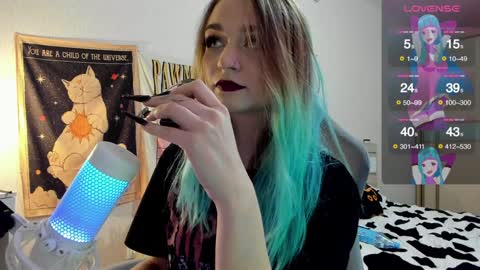 Snapshot of lucysbrain chatting on December 22, 2024, 7:21 pm Lucy online show from December 22, 2024, 7:21 pm