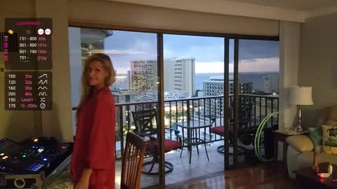 Lucy Vybes and Go-Gert online show from December 19, 2025, 4:08 am