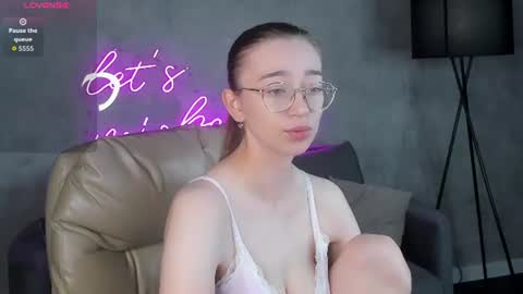 Lucy online show from July 28, 2026, 12:40 am