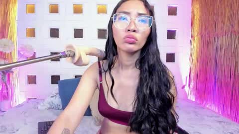 Snapshot of lucyy_liiu chatting on March 3, 2026, 9:42 pm Lucy Liiu online show from March 3, 2026, 9:42 pm