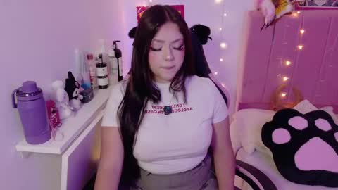 LUCYY FROM HOME  online show from April 18, 2026, 1:42 am