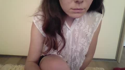 Lucie online show from October 3, 2025, 1:19 pm