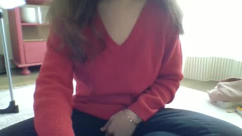 Lucie online show from October 26, 2025, 1:06 pm