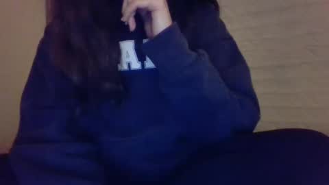 Lucie online show from November 20, 2025, 8:19 pm