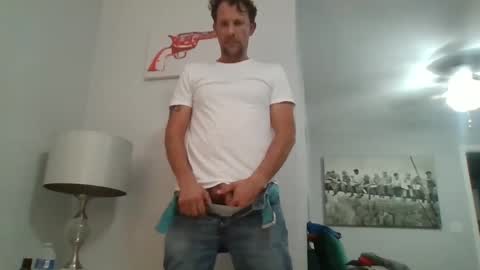 luiggii0904 online show from December 20, 2024, 1:58 am