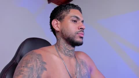 Luigi Vitale online show from November 23, 2025, 1:05 am