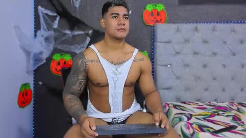 Snapshot of luigi_hot_ chatting on October 15, 2025, 10:15 am Luigi Independent model online show from October 15, 2025, 10:15 am