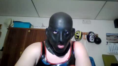 A slave to the mistress.. un esclavo para las amas dominantes. online show from November 29, 2025, 2:20 pm