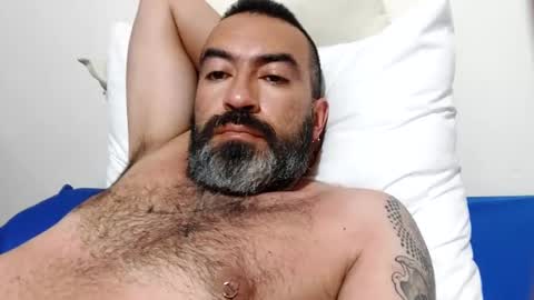 Snapshot of luis2988z chatting on January 21, 2025, 10:30 am Hairyman online show from January 21, 2025, 10:30 am
