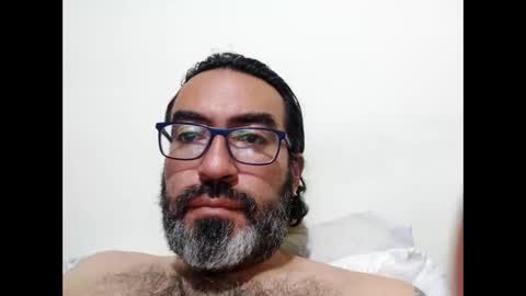 Snapshot of luis2988z chatting on March 20, 2026, 6:07 am Hairyman online show from March 20, 2026, 6:07 am