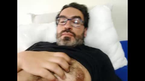 Snapshot of luis2988z chatting on March 22, 2026, 10:13 pm Hairyman online show from March 22, 2026, 10:13 pm