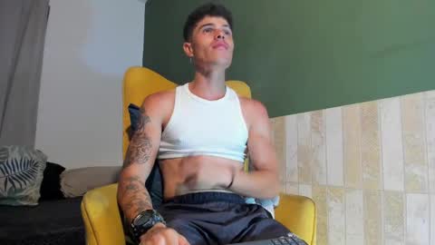 Luis AS online show from February 21, 2025, 1:33 am