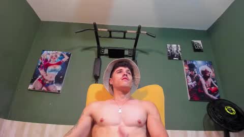 Luis AS online show from March 9, 2025, 2:10 pm