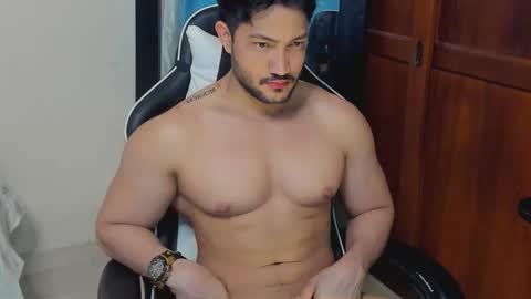 luis_baptista online show from November 28, 2025, 3:20 am