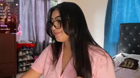 Snapshot of luisa_cameron chatting on May 22, 2026, 8:36 pm online show from May 22, 2026, 8:36 pm