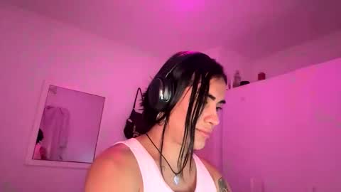 Luisa Monsters online show from October 8, 2025, 9:23 pm