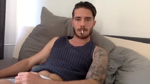 Snapshot of luisbadx chatting on January 11, 2025, 10:19 am Luis Badx online show from January 11, 2025, 10:19 am