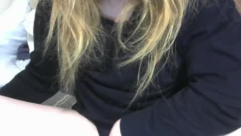 luiscastello777x online show from January 21, 2025, 8:11 pm